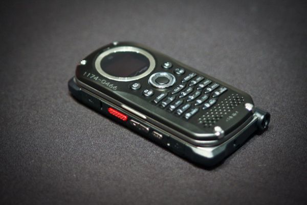 Телефоны для военных без камеры. Кнопочный телефон Nokia с мощным динамиком.