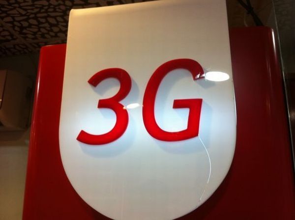 Idea follows Airtel, cuts 3G rates