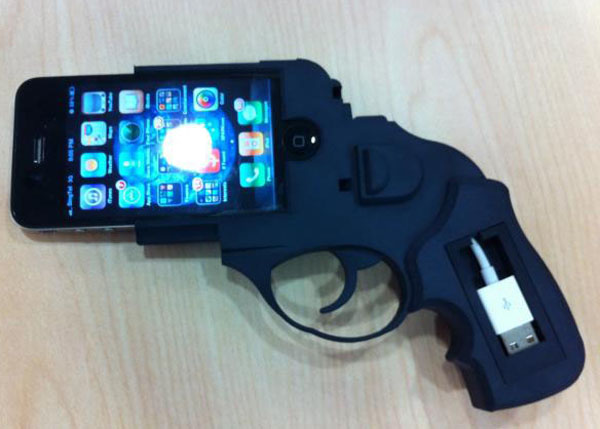 Ruger Revolver iPhone 4 Dock