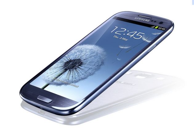 Samsung Galaxy S III looks like breaking all records, 9 million preorders already