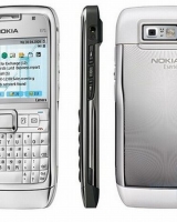 Nokia E71